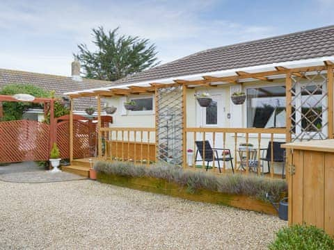 Contemporary detached bungalow | Stable Cottage, Gunville, near Newport