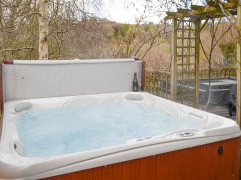 Inviting hot tub | Middle Wicket, Trusham, near Newton Abbot