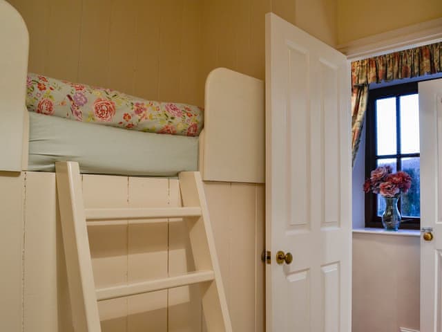 Bedroom with built-in children&rsquo;s bunk bed | Pear Tree Cottage, Bowness on Windermere