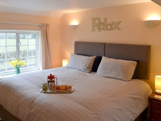 Double bedroom | Glen Cottage, Westfield, near Dereham