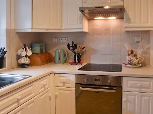 Well-appointed fitted kitchen | Fairways, Beadnell, near Seahouses