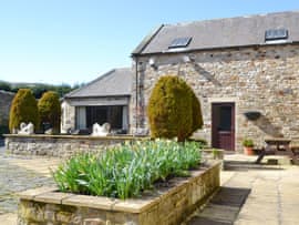 The Gingang -24969, sleeps 10 in Durham.