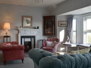 Comfortable living room | Gaerwen, Criccieth, near Porthmadog