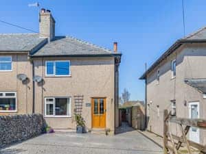 Delightful cottage  | Meadow View, Peak Dale, near Buxton