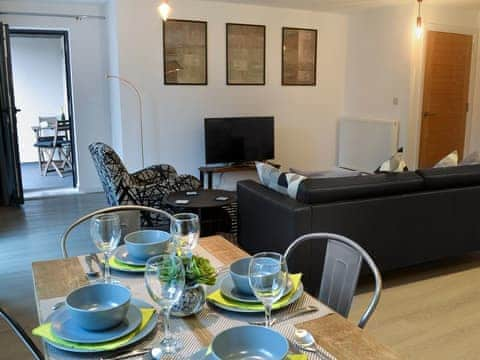 Stylish second floor apartment | Alnwick Malthouse, Alnwick