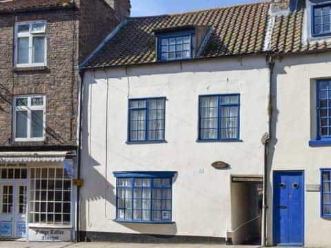 Attractive 18th-century former fisherman&rsquo;s cottage | Cor Cottage, Whitby