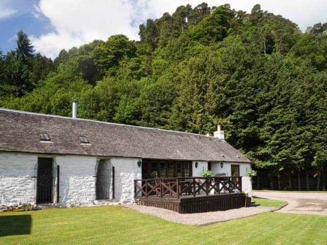 Lovely holiday cottage with raised decked patio | Jock Scott Cottage - Kinnaird Estate Cottages, By Dunkeld, Pitlochry