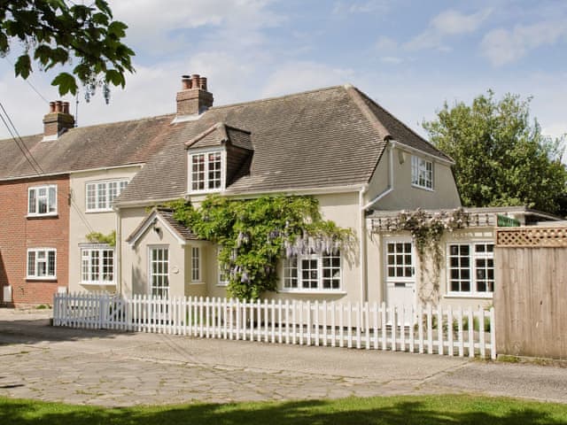 Delightful period home | The Bothy, Lymington