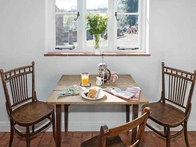 Inviting dining area | The Mill House, Aisholt, near Bridgwater