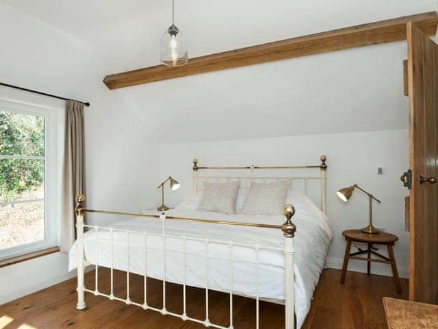 Elegant double bedroom | The Mill House, Aisholt, near Bridgwater