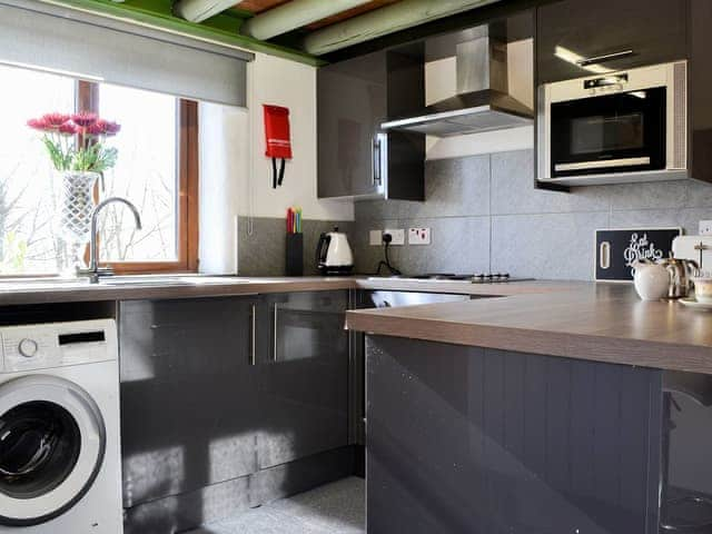 Kitchen area with all appliances | Lucy&rsquo;s Lodge - Doddick Farm Cottages, Threlkeld, near Keswick