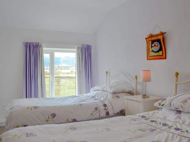 Well presented twin bedroom with attractive views | The Tottsie, Bassenthwaite, near Cockermouth