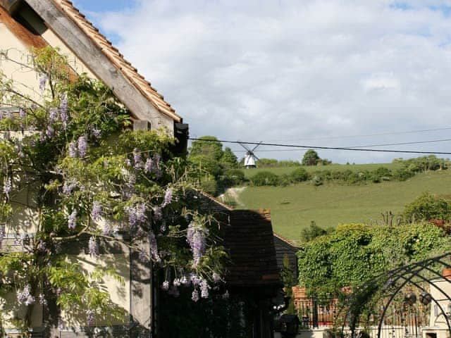 Lovely countryside views | The Cart Shed, Turville, near Henley-on-Thames