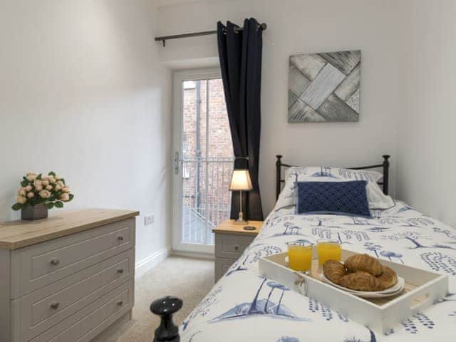 Single bedroom | A Stone&rsquo;s Throw, Whitby