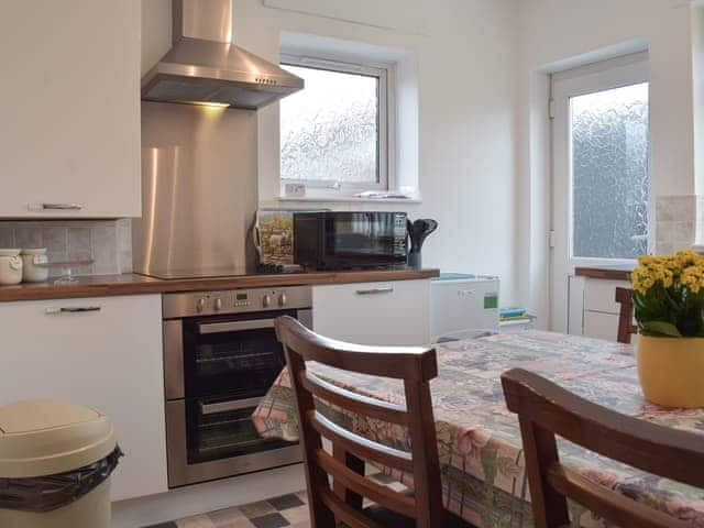 Kitchen with dining area | Robin&rsquo;s Nest, Hoghton, near Preston