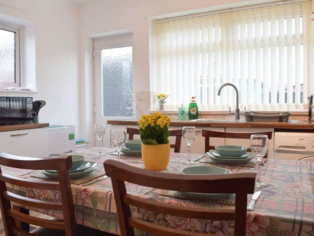 Kitchen with dining area | Robin&rsquo;s Nest, Hoghton, near Preston