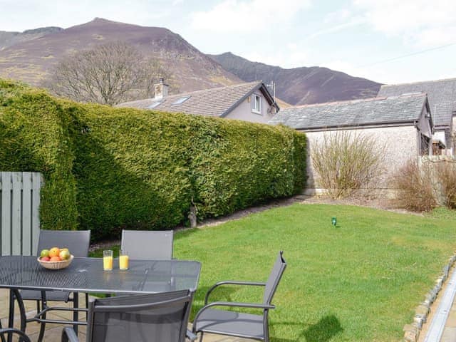 Enclosed lawned garden | Cobble Rigg, Threlkeld, near Keswick