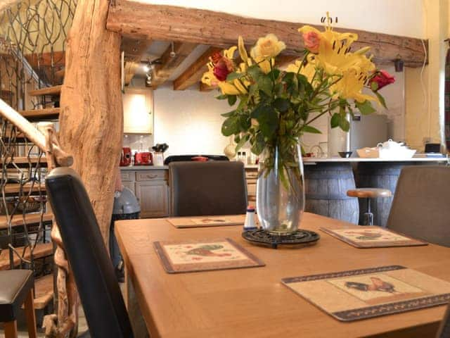 Dining area | Meadow Barn - Brook and Meadow Barns, Shobley, Ringwood