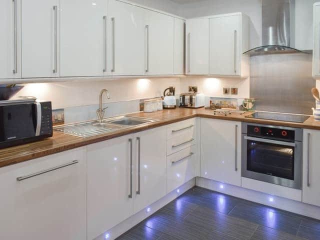 Modern well-equipped kitchen | Alice&rsquo;s Place, Whitby