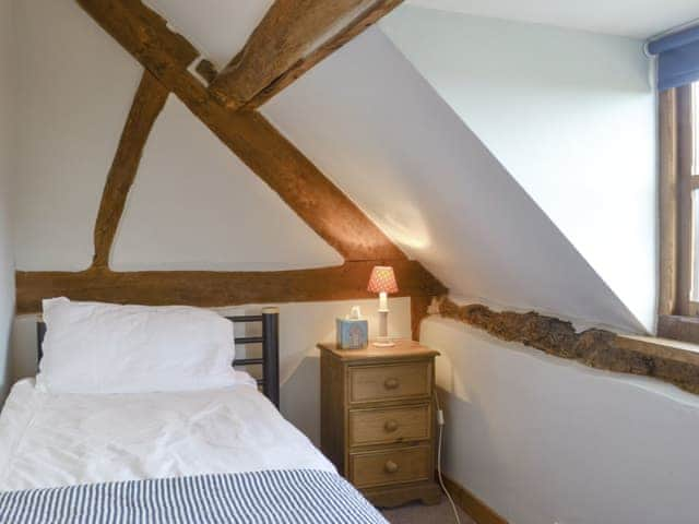 Cosy single bedroom | Stocks Tree Cottage, Preston Wynne