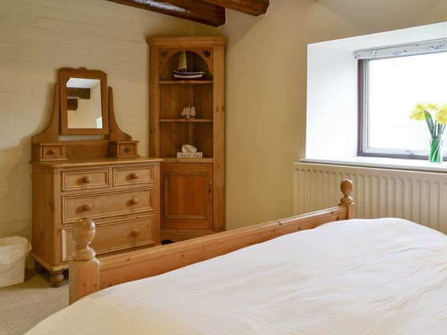 Dressing area within double bedroom | The Old Granary, Holy Island, near Berwick-upon-Tweed