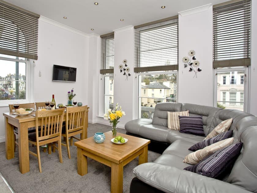 Open plan living space | 5 Austen&rsquo;s Apartments - Austen&rsquo;s Apartments, Torquay