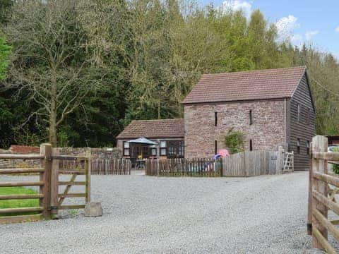 Comfortable converted cowshed  | Brampton Hill Farm Cottage, Wormbridge