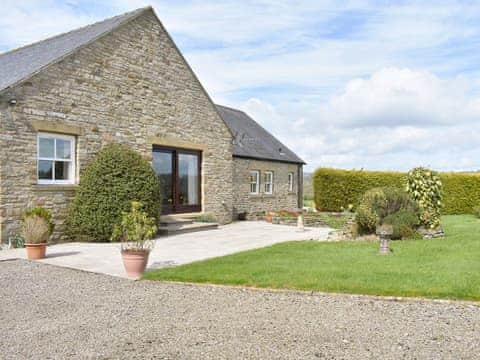 Beautiful detached stone-built bungalow | Paddock House, Middleham, near Leyburn