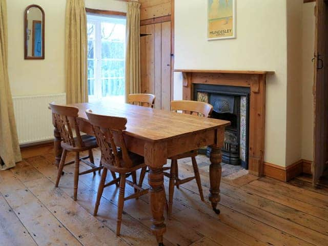 Delightful wooden-floored dining room | Jenny&rsquo;s Cottage, Mundesley