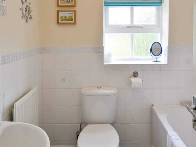 Family bathroom | Teal Cottage, Embleton, near Alnwick