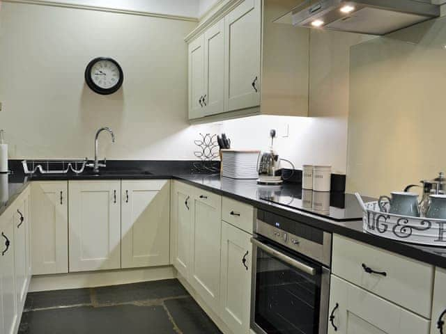 Immaculately presented kitchen | Fellmere, Ambleside