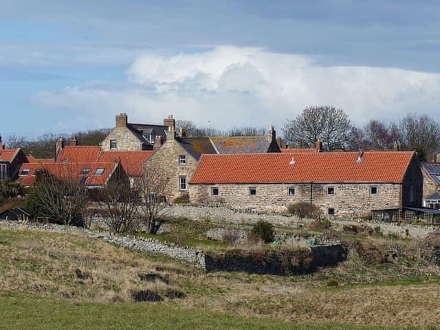 Wonderful traditional conversion in the Northumberland countryside | The Old Granary, Holy Island, near Berwick-upon-Tweed