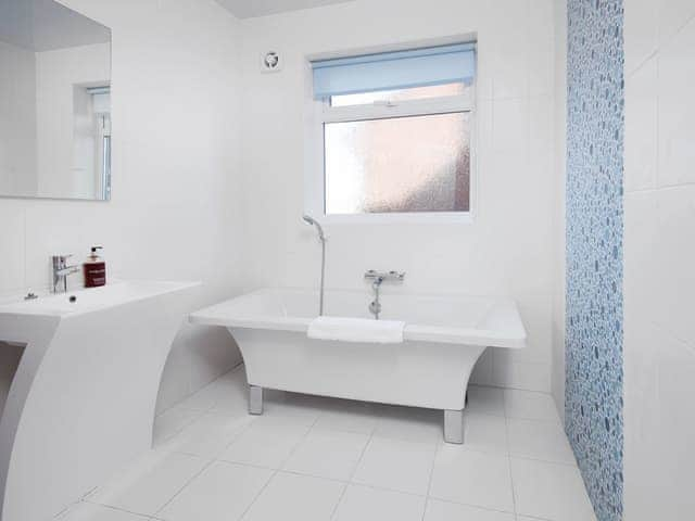 Spacious bathroom | The Beach House, Beadnell, near Seahouses