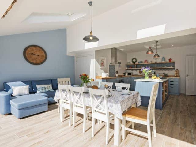 Spacious kitchen/dining room | Ascot Villa, Sheringham