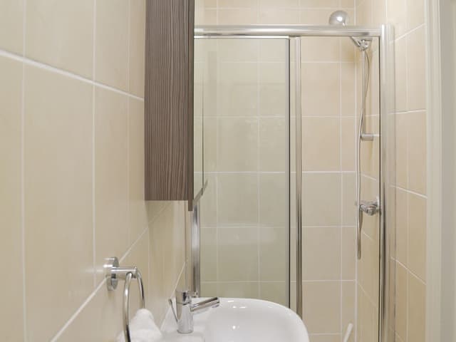 Shower room | Trinity Apartment 22 - Trinity Mews - Trinity Mews, Torquay