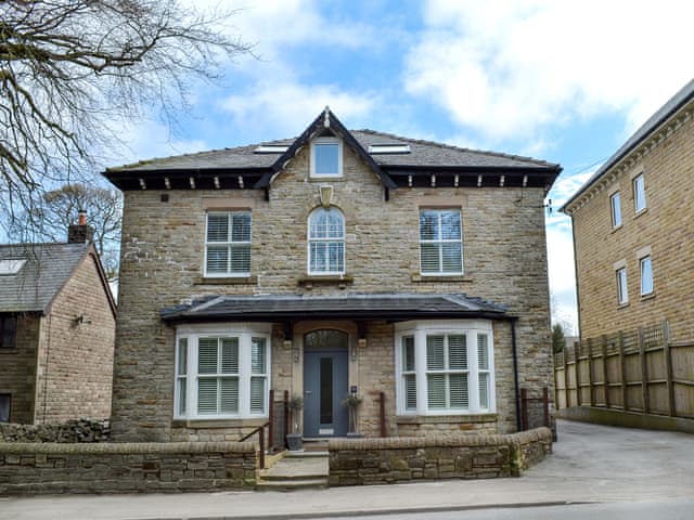 Delightful, first floor apartment | Fern Spree, Buxton