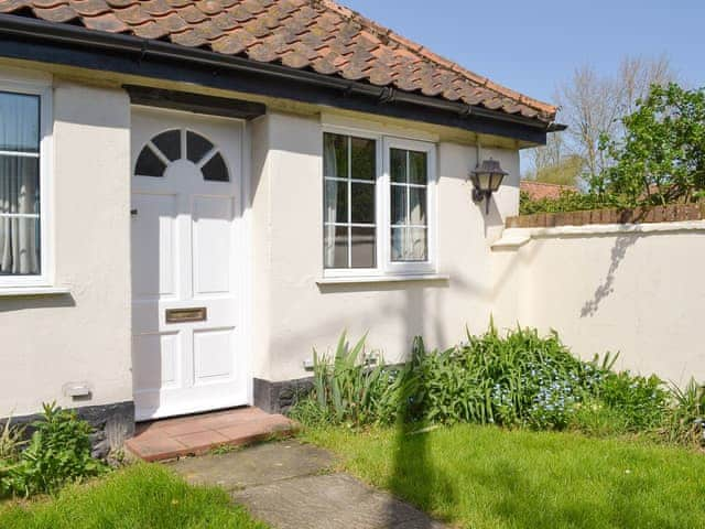 Charming holiday cottage | Lodge Cottage - Scarning Dale Cottages, Scarning, near Dereham