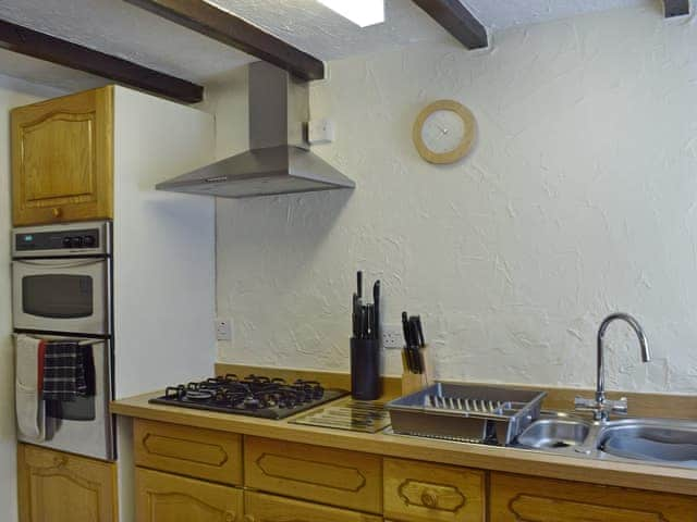 Well equipped kitchen | Hayrake, Ambleside