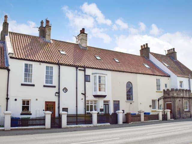 Holiday home (bay window upstairs) | Bonno&rsquo;s Cottage, Whitby