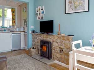 Charming open plan living space | Crown Courtyard Cottage, Grewelthorpe, near Masham