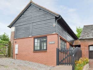 Grade ll listed, attractive, 16th century barn conversion | Clyst William Barn - Little Clyst William Farm Cottages, Plymtree, near Cullompton