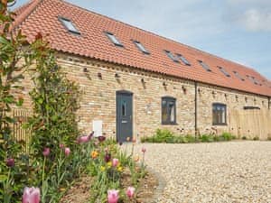 Lovingly restored barn conversion | Wild Cherry Barn - Ashlin Farm Barns, Dunholme, near Lincoln