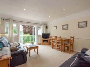 Spacious living/ dining room | St Elmo&rsquo;s LodgeFlat 1, Salcombe