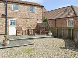 Lovingly converted holiday home | Four Bays - Struncheon Hill Farm, Brandesburton, near Bridlington