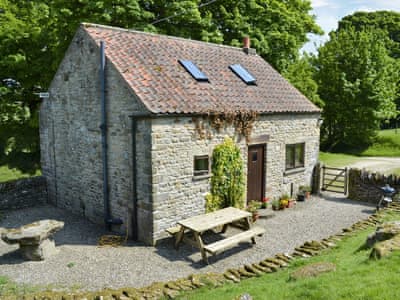Romantic, 16th-century detached cottage | Grange Farm Cottage, Spaunton, near Lastingham
