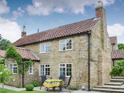 Charming stone-built, detached cottage | Sunny Cottage, Welburn, near York