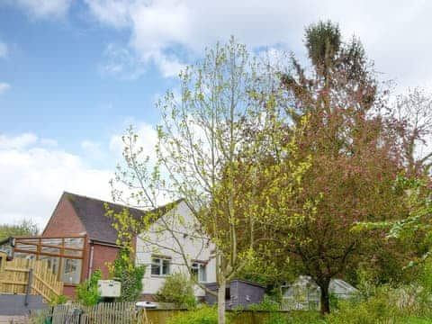 Wonderful holiday home | Damson Lodge, Bridgnorth, near Ludlow