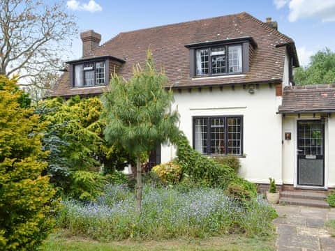 Beautiful detached holiday cottage | Lime Cross Cottage, Herstmonceux, near Hailsham