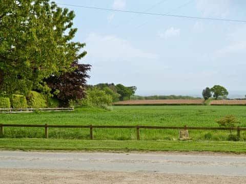 Wonderful rural views | Elm Tree Cottage, Kirkbymoorside