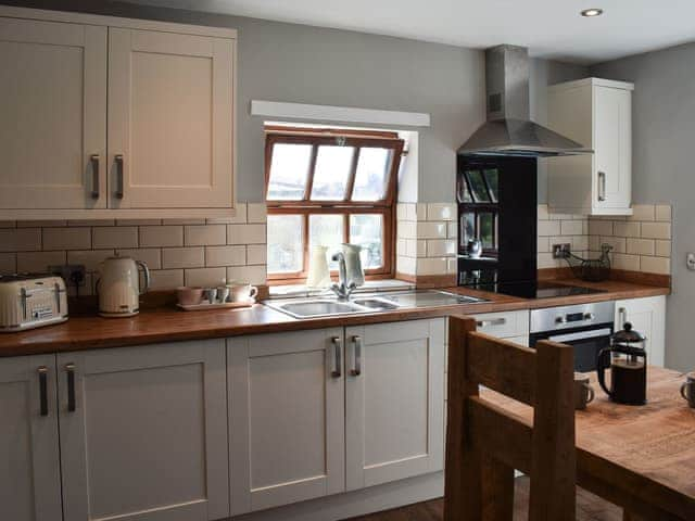 Kitchen with dining area | Tavern Cottage - Tavern Cottages, Newsham, near Richmond